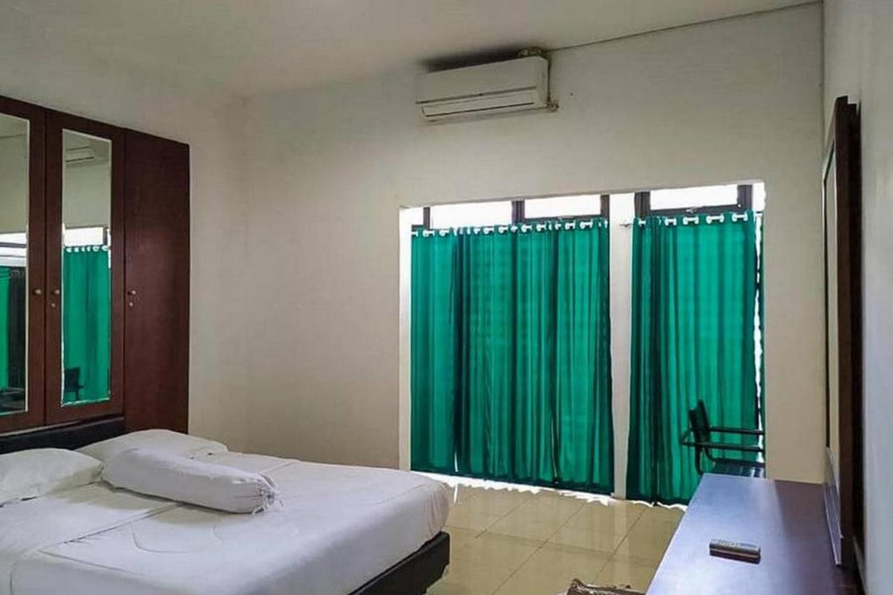 Hotel Graha HT Sumantri RedPartner Tasikmalaya Exterior foto